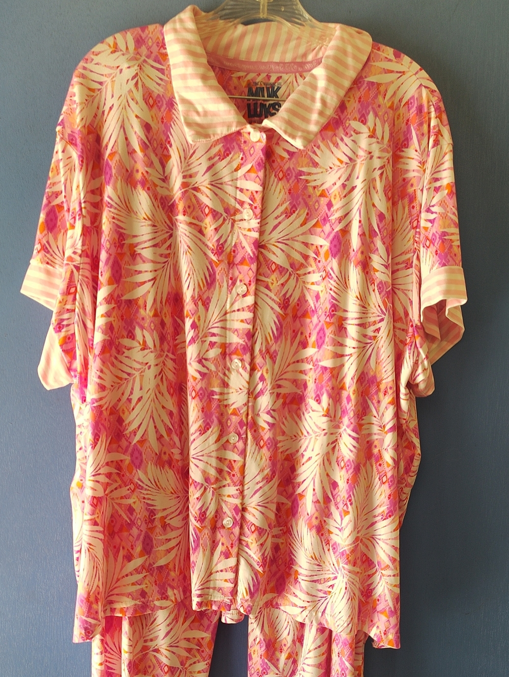 Muk Luks Pink and Cream Tropical Button-Front Shirt